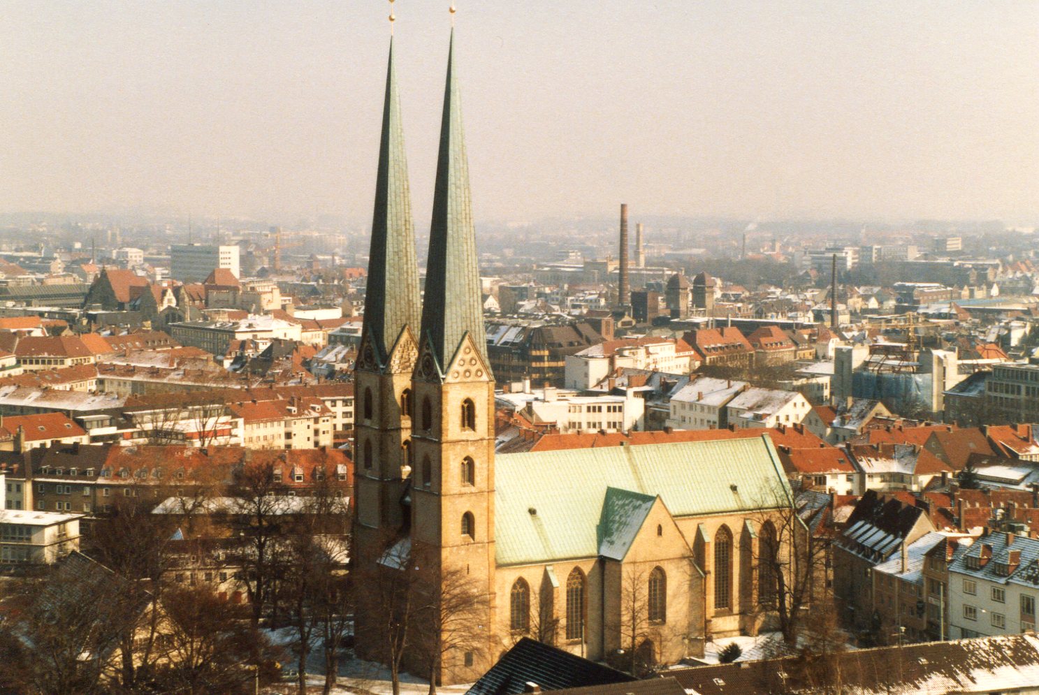 Blick von der Sparrenburg auf die Innenstadt von Bielefeld